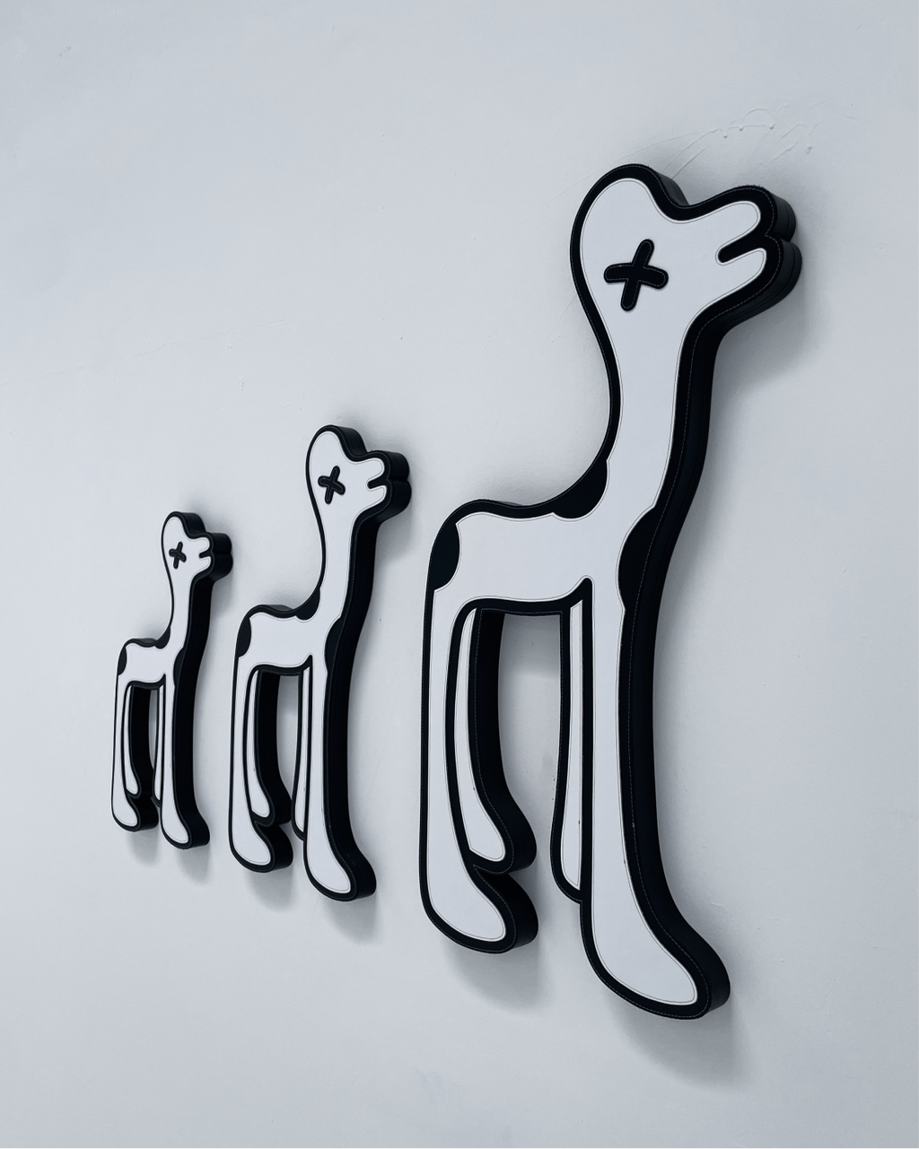 DOG Family 9.5" x 18"/ 11.5" x 21.5"/ 15.5" x 29.5"